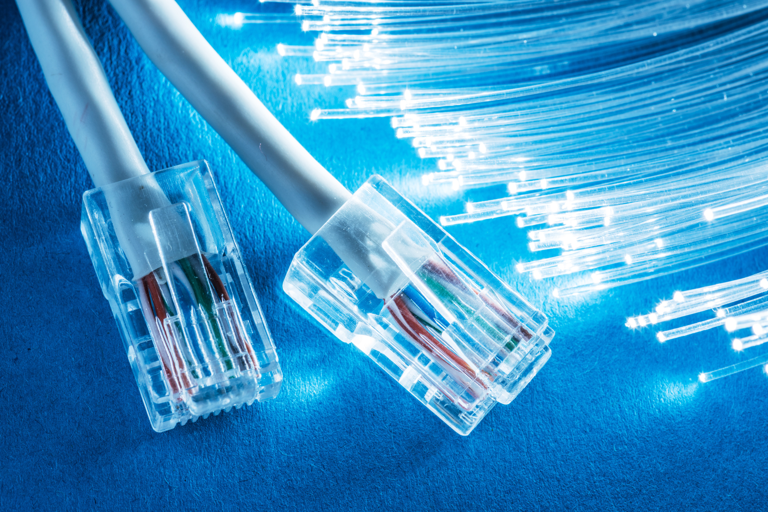 Network,Cables,And,Bundle,Of,Optical,Fibers,With,Lights,In